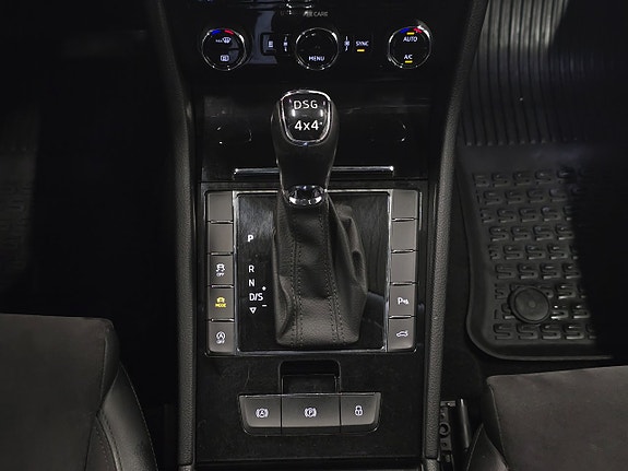 Skoda Superb 22 of 30