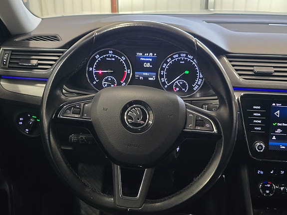 Skoda Superb 9 of 30