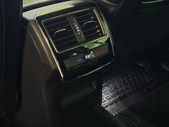 Skoda Superb 21 of 30
