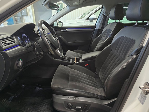 Skoda Superb 16 of 30