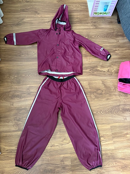 Product image 1 of 2