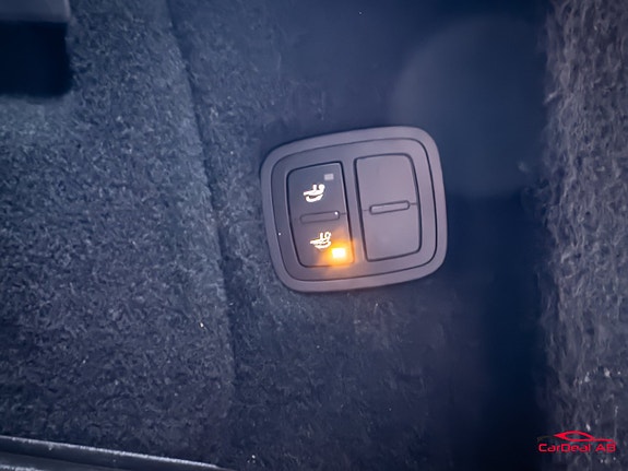 Porsche Cayenne 18 of 30