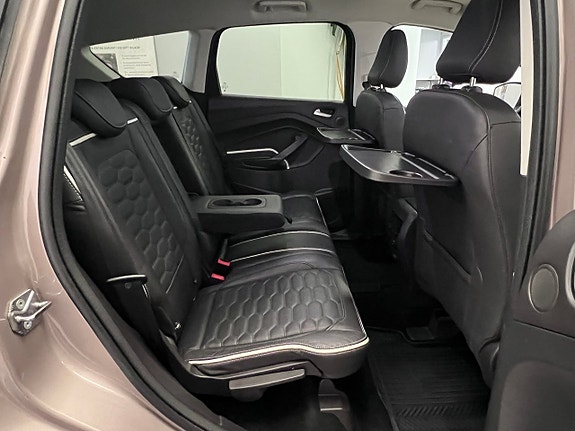 Ford Kuga 14 of 26