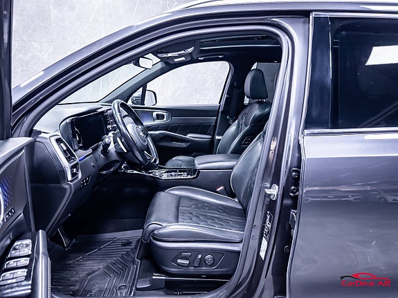Kia Sorento 10 of 30