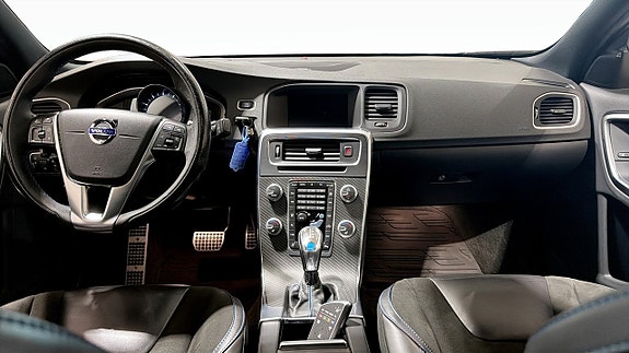 Volvo S60 4 of 13