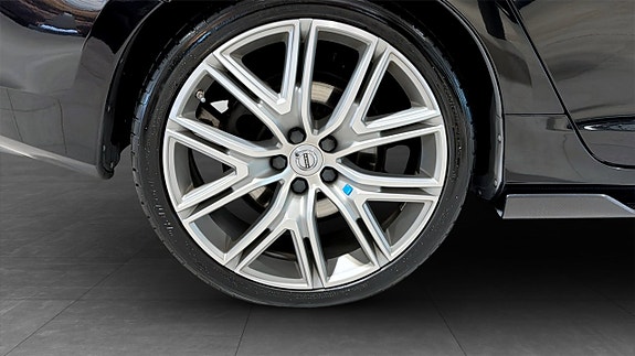 Volvo S60 9 of 13