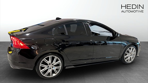 Volvo S60 2 of 13