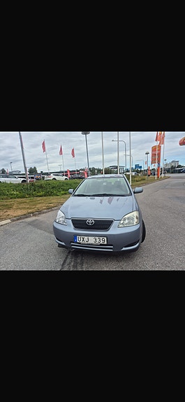 Toyota Corolla 3 of 5