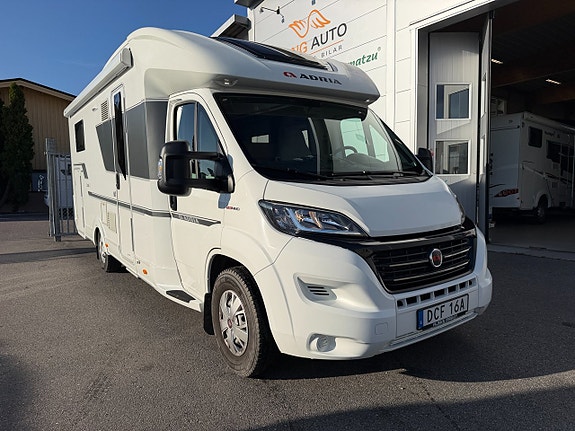 Adria Coral Plus 670 SC (160HK) Queensbed! 5 bältad! ALDE! Vinteranpassad! Värmeväxlare! Stort garage! 16 of 19