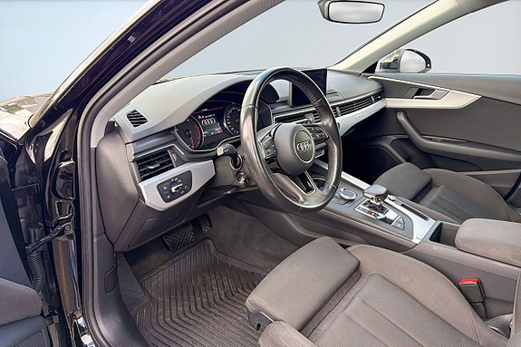 Audi A4 10 of 17