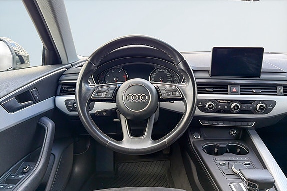 Audi A4 13 of 17
