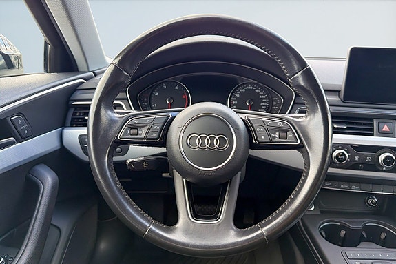 Audi A4 14 of 17