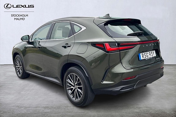 Lexus NX350h 3 of 24