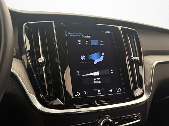 Volvo S60 17 of 30