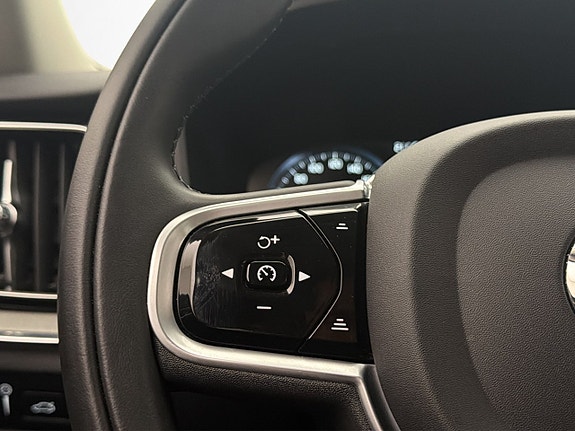 Volvo S60 11 of 30