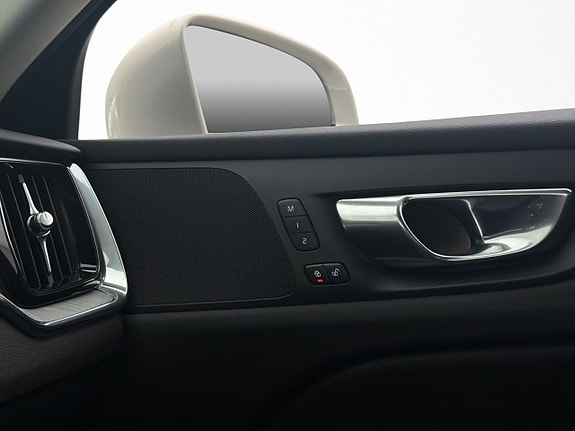 Volvo S60 25 of 30