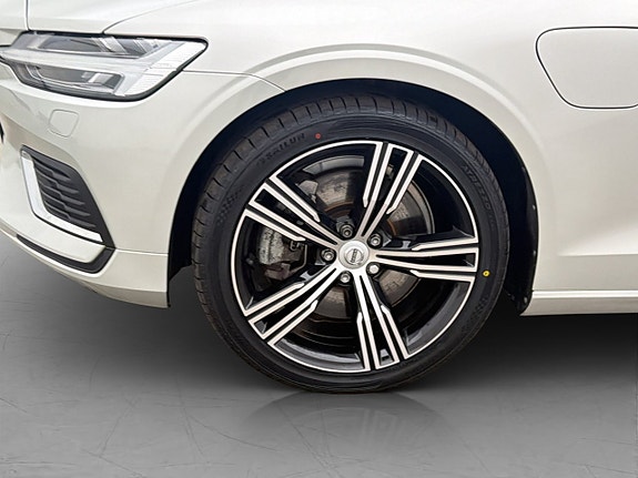 Volvo S60 30 of 30