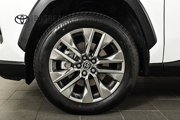 Toyota RAV4 21 of 21
