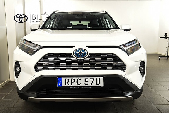 Toyota RAV4 5 of 21