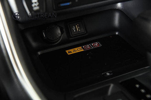 Toyota RAV4 16 of 21