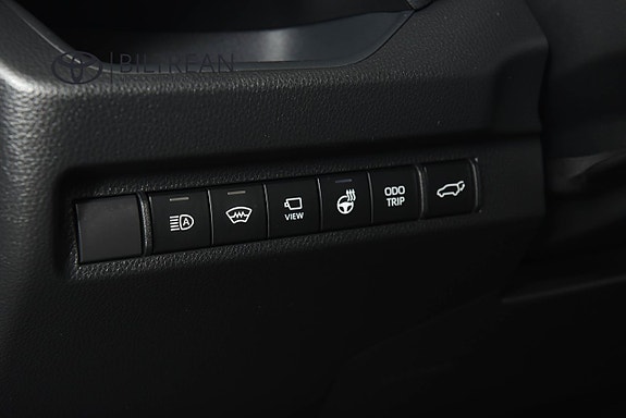 Toyota RAV4 11 of 21