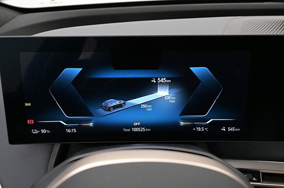 BMW iX 9 of 27