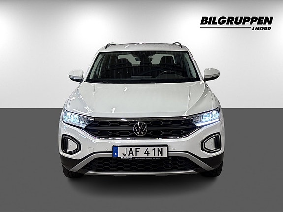 Volkswagen T-Roc 2 of 17