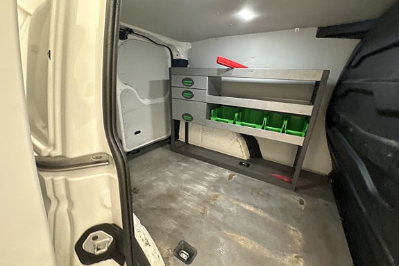 Volkswagen Caddy 13 of 30