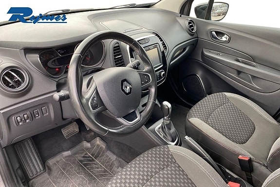 Renault Captur 5 of 19
