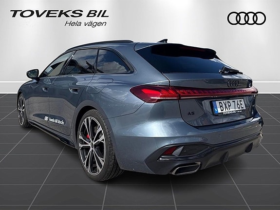Audi A5 3 of 17