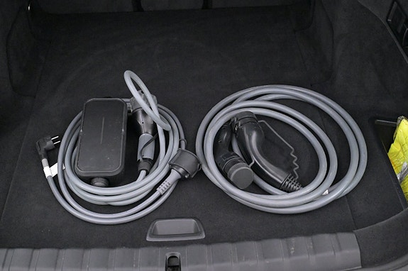 BMW i4 24 of 27