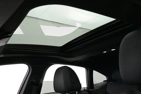 BMW i4 20 of 27