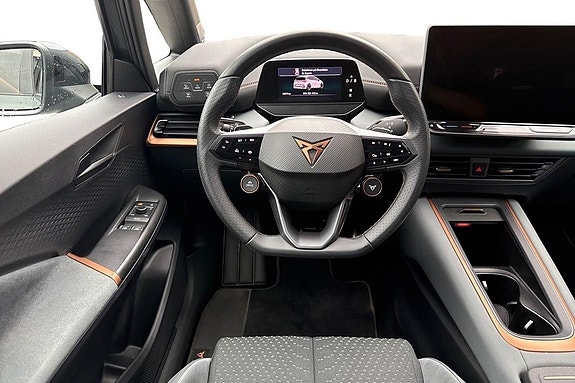 Cupra Born 9 of 18