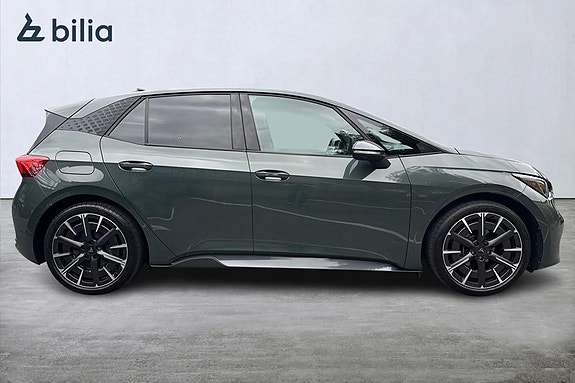 Cupra Born 16 of 18