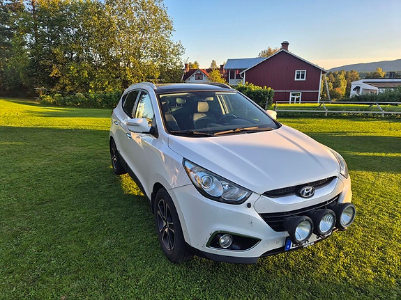 Hyundai ix35 2 of 11