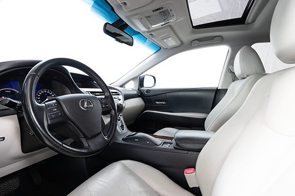 Lexus RX450h 16 of 26