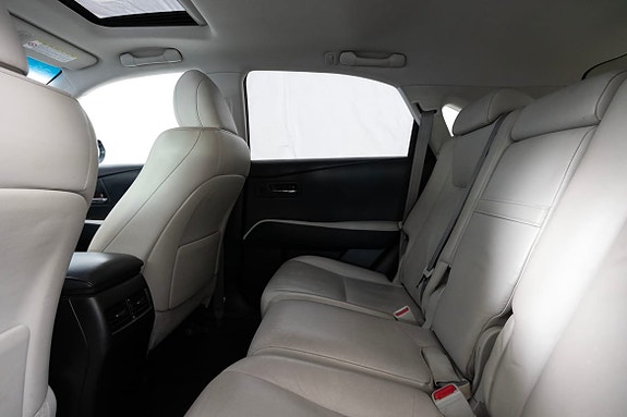 Lexus RX450h 17 of 26