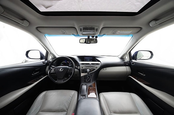 Lexus RX450h 13 of 26