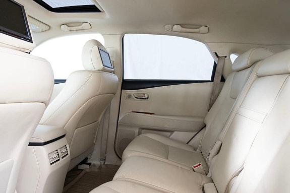 Lexus RX450h 17 of 27