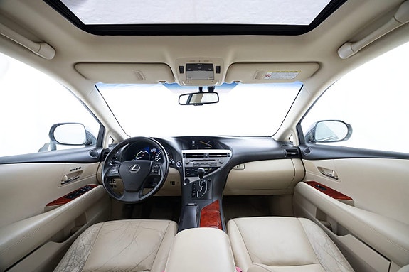 Lexus RX450h 13 of 27