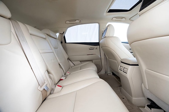 Lexus RX450h 15 of 27