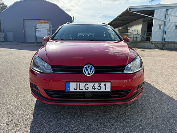 Volkswagen Golf VII 8 of 10