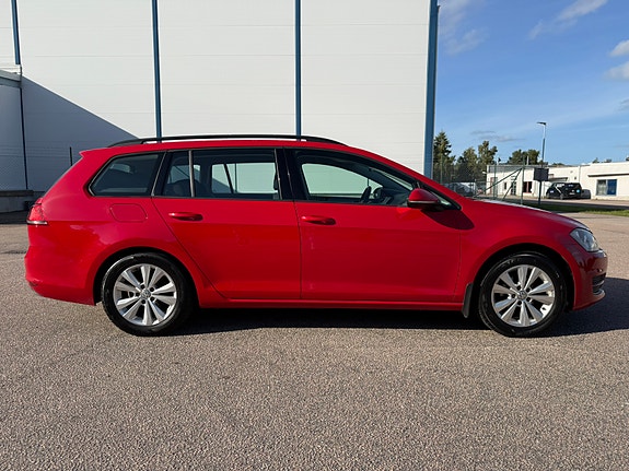 Volkswagen Golf VII 6 of 10