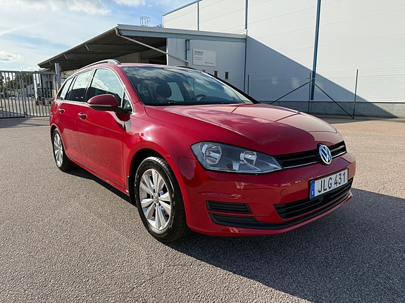 Volkswagen Golf VII 7 of 10