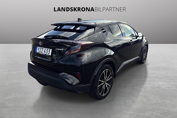 Toyota C-HR 5 of 27