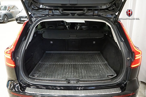 Volvo V60 Cross Country 21 of 23