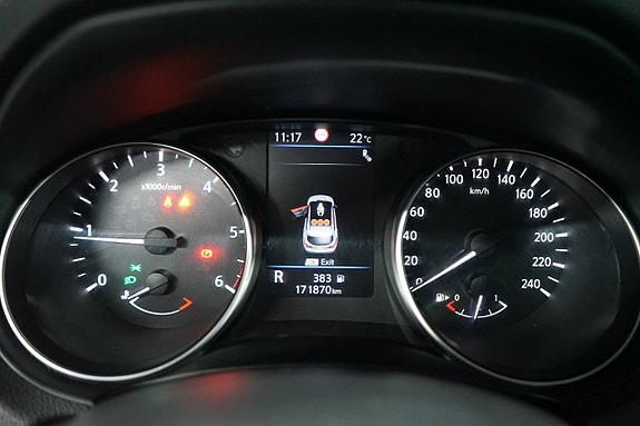 Nissan Qashqai 17 of 23