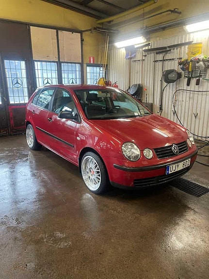 Volkswagen Polo 2 of 2