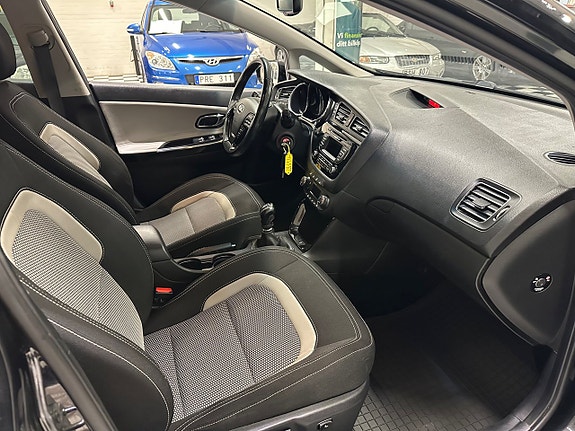 Kia Ceed 10 of 13