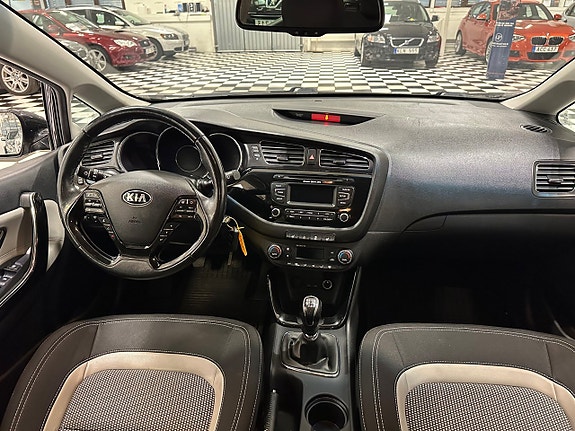Kia Ceed 13 of 13